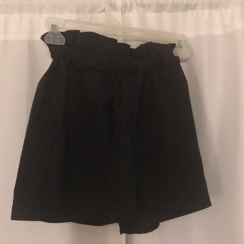 Cinch waisted shorts